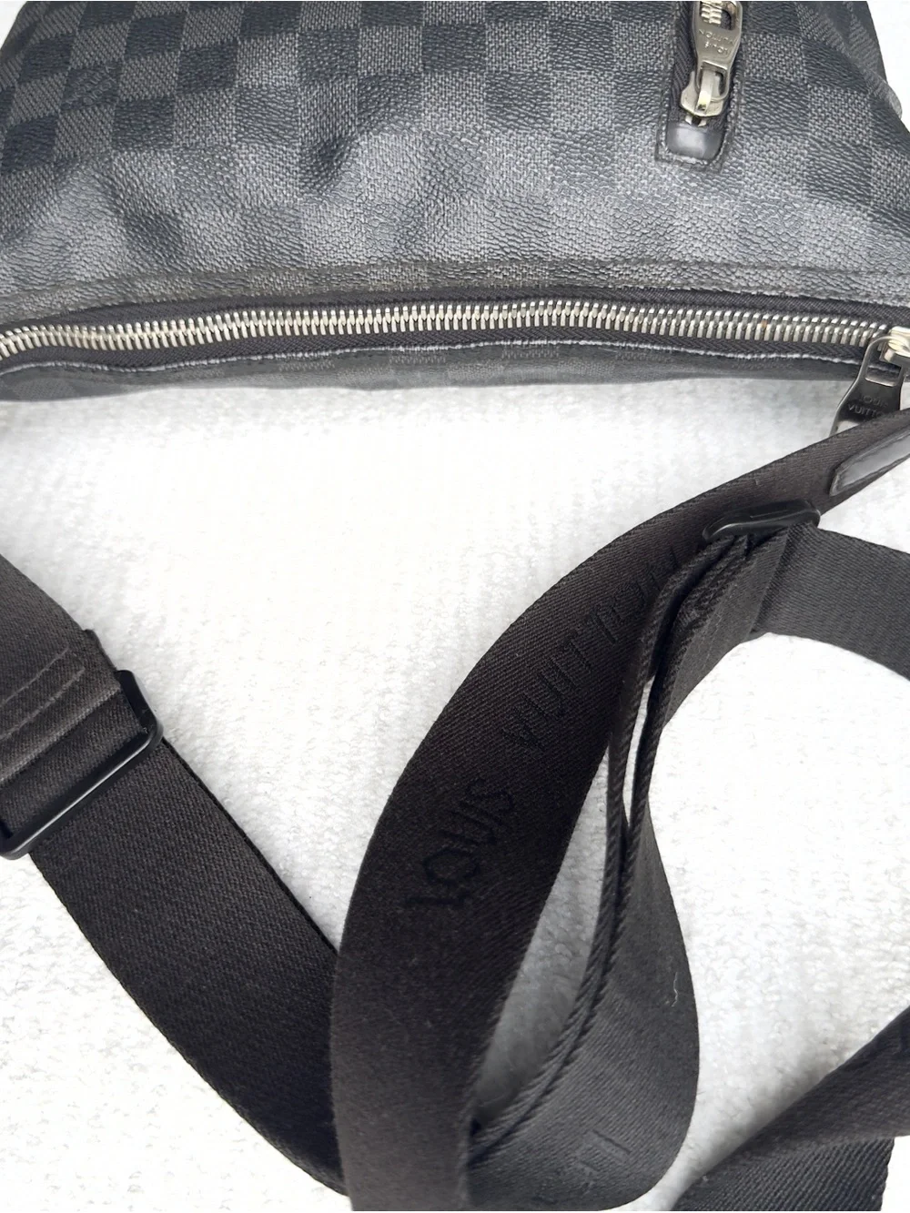 Louis Vuitton mick messenger Crossbody Bag - Stylish Everyday Carry